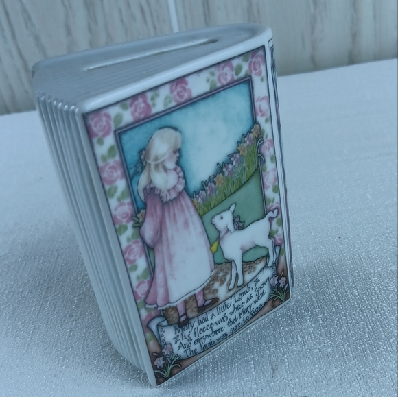 3.3" Enesco Karen Hahn Vintage 1987 Mother Goose Book Ceramic Bank Fairy Tale. - Picture 4 of 13